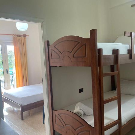 Hotel Vila Andi Zvernec Екстер'єр фото