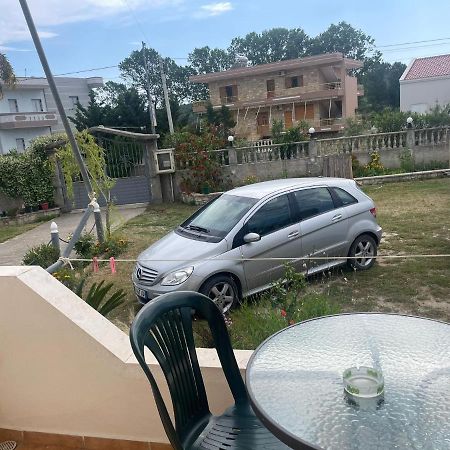Hotel Vila Andi Zvernec Екстер'єр фото