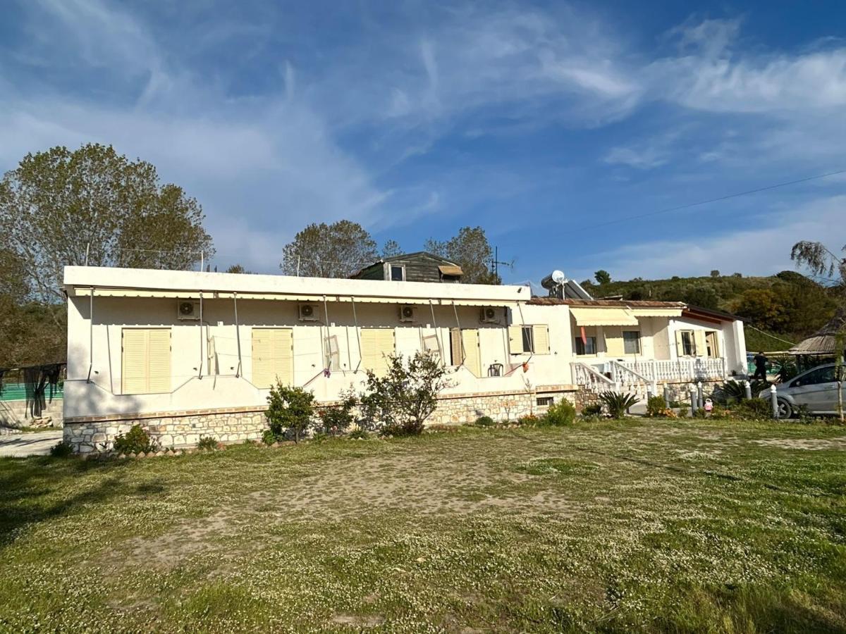 Hotel Vila Andi Zvernec Екстер'єр фото