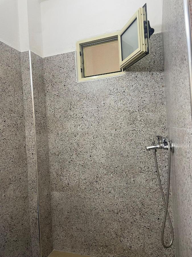 Hotel Vila Andi Zvernec Екстер'єр фото