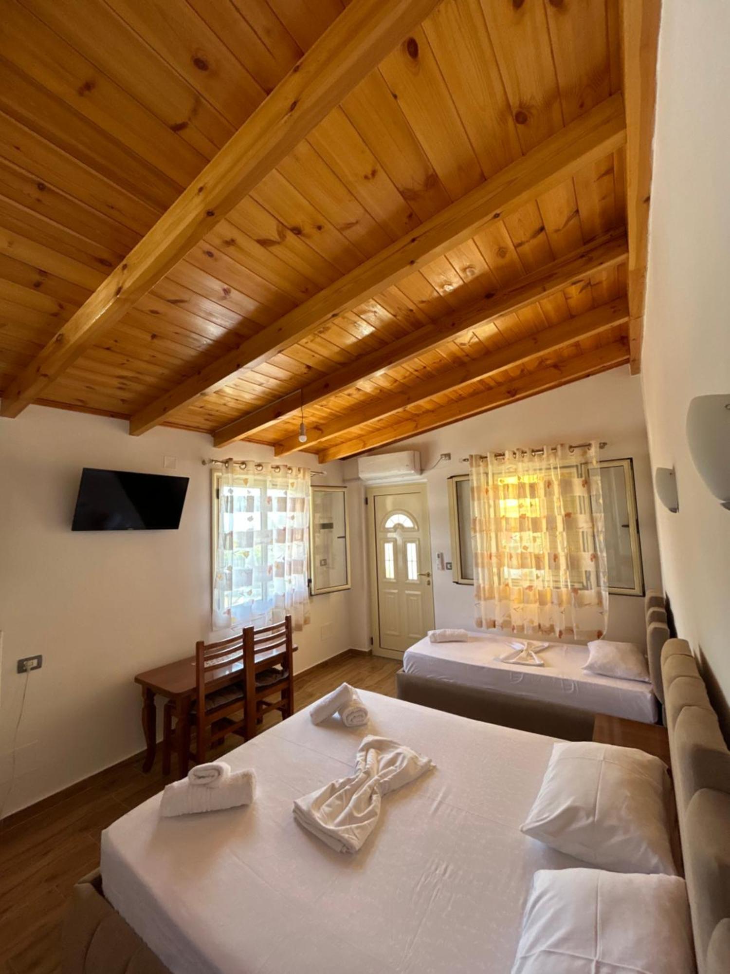 Hotel Vila Andi Zvernec Екстер'єр фото