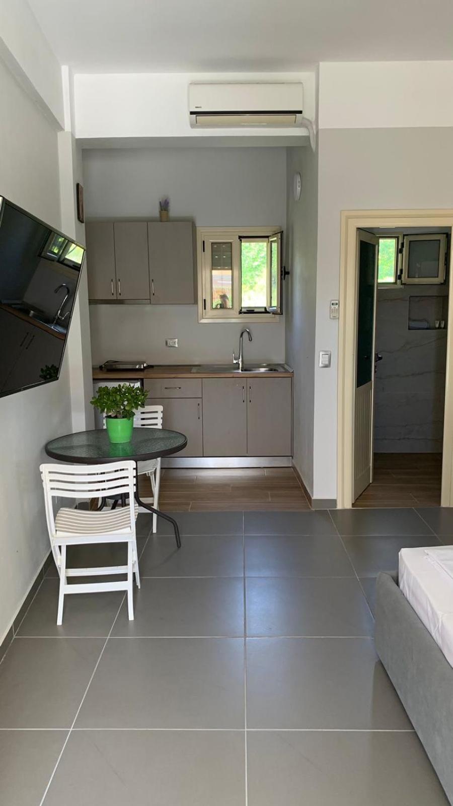 Hotel Vila Andi Zvernec Екстер'єр фото